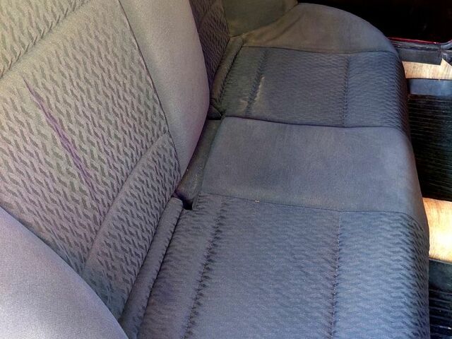 Красный ВАЗ 2105, объемом двигателя 1.3 л и пробегом 190 тыс. км за 700 $, фото 8 на Automoto.ua