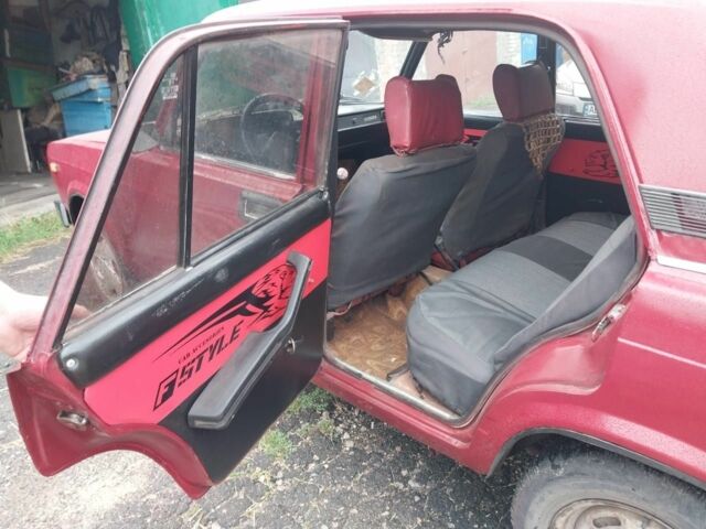Красный ВАЗ 2105, объемом двигателя 1.5 л и пробегом 1 тыс. км за 850 $, фото 5 на Automoto.ua
