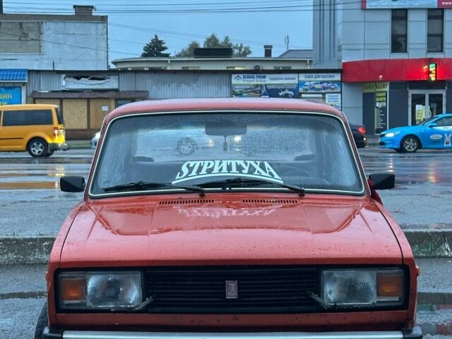 Красный ВАЗ 2105, объемом двигателя 0 л и пробегом 200 тыс. км за 524 $, фото 1 на Automoto.ua