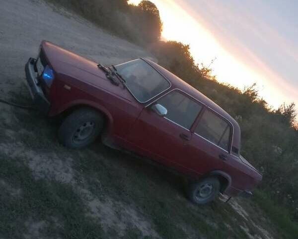 Красный ВАЗ 2105, объемом двигателя 1.5 л и пробегом 100 тыс. км за 500 $, фото 6 на Automoto.ua