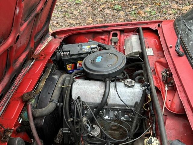 Красный ВАЗ 2105, объемом двигателя 1.3 л и пробегом 200 тыс. км за 391 $, фото 5 на Automoto.ua