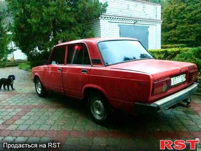 ВАЗ 2105 1982 в Новомосковске на Automoto.ua Красный ВАЗ 2105, объемом двигателя 1.3 л и пробегом 0 тыс. км за 750 $, фото 4 на Automoto.ua