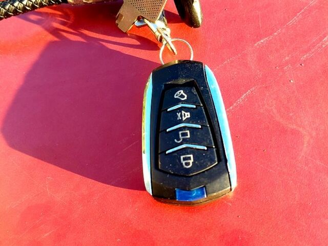 Красный ВАЗ 2105, объемом двигателя 1.3 л и пробегом 190 тыс. км за 700 $, фото 9 на Automoto.ua