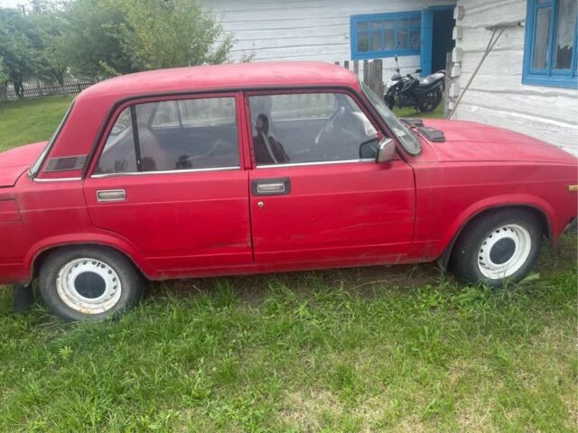 Червоний ВАЗ 2105, об'ємом двигуна 0 л та пробігом 70 тис. км за 350 $, фото 2 на Automoto.ua