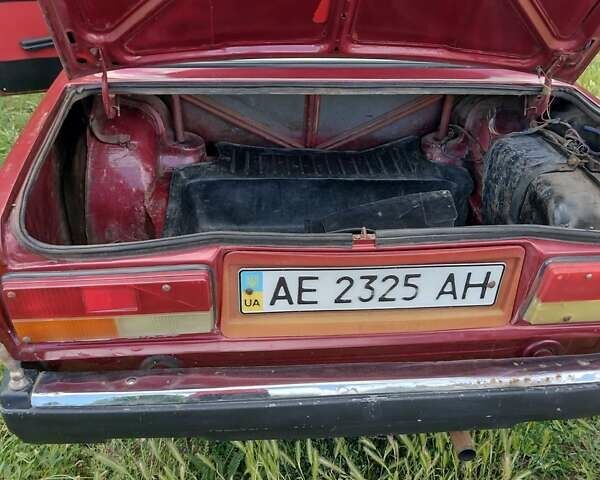 Красный ВАЗ 2105, объемом двигателя 1.3 л и пробегом 100 тыс. км за 750 $, фото 5 на Automoto.ua