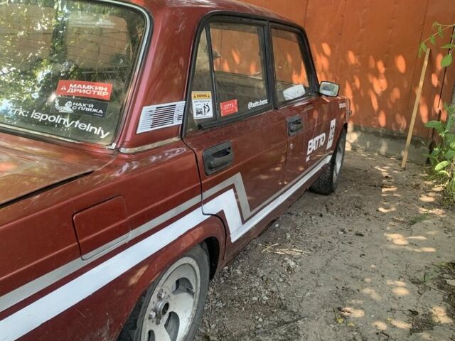 Красный ВАЗ 2105, объемом двигателя 1.3 л и пробегом 250 тыс. км за 798 $, фото 3 на Automoto.ua
