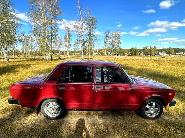 Красный ВАЗ 2105, объемом двигателя 1.2 л и пробегом 0 тыс. км за 900 $, фото 2 на Automoto.ua