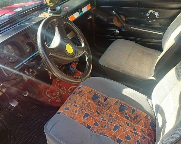 Красный ВАЗ 2105, объемом двигателя 0 л и пробегом 100 тыс. км за 450 $, фото 8 на Automoto.ua