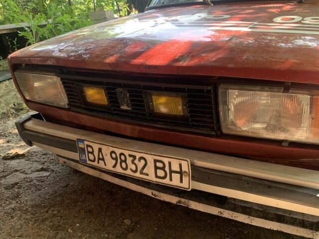 Красный ВАЗ 2105, объемом двигателя 1.3 л и пробегом 250 тыс. км за 798 $, фото 1 на Automoto.ua