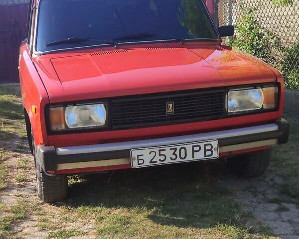 Червоний ВАЗ 2105, об'ємом двигуна 1.3 л та пробігом 80 тис. км за 2000 $, фото 1 на Automoto.ua