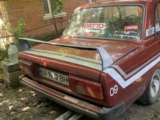 Красный ВАЗ 2105, объемом двигателя 1.3 л и пробегом 250 тыс. км за 798 $, фото 2 на Automoto.ua
