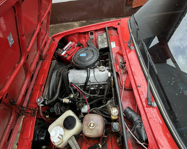 Червоний ВАЗ 2105, об'ємом двигуна 1.3 л та пробігом 80 тис. км за 2000 $, фото 27 на Automoto.ua