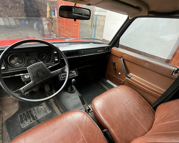 Червоний ВАЗ 2105, об'ємом двигуна 1.3 л та пробігом 80 тис. км за 2000 $, фото 25 на Automoto.ua