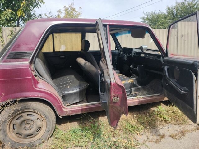 Червоний ВАЗ 2105, об'ємом двигуна 1.5 л та пробігом 350 тис. км за 190 $, фото 4 на Automoto.ua