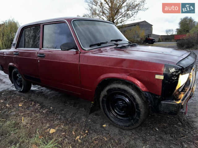 ВАЗ 2105 1983 в Решетиловке на Automoto.ua Красный ВАЗ 2105, объемом двигателя 1.3 л и пробегом 95 тыс. км за 700 $, фото 5 на Automoto.ua