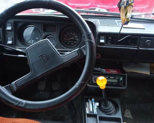 Червоний ВАЗ 2105, об'ємом двигуна 1.3 л та пробігом 100 тис. км за 1600 $, фото 4 на Automoto.ua