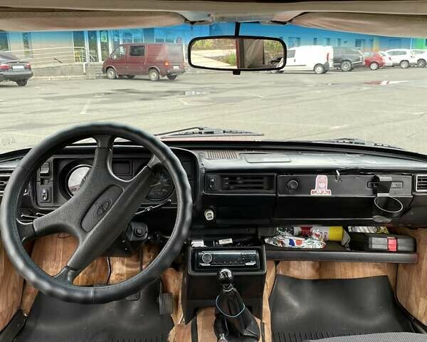 Красный ВАЗ 2105, объемом двигателя 1.2 л и пробегом 666 тыс. км за 650 $, фото 1 на Automoto.ua