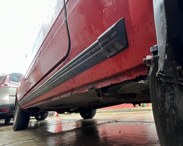 Червоний ВАЗ 2105, об'ємом двигуна 1.3 л та пробігом 80 тис. км за 2000 $, фото 6 на Automoto.ua