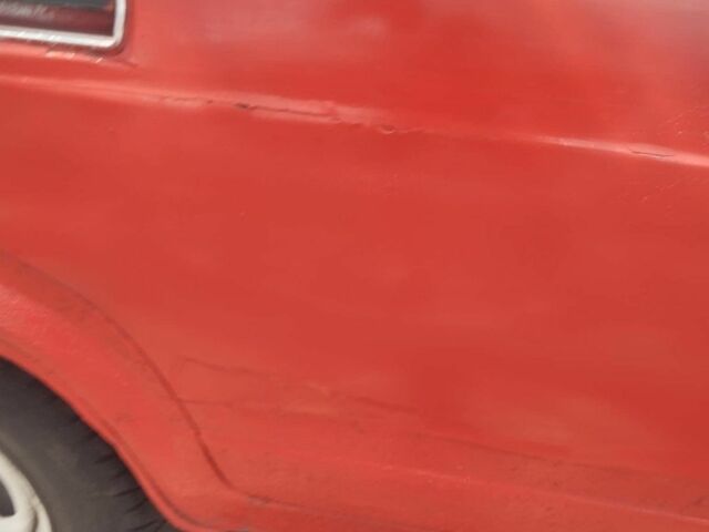 Красный ВАЗ 2105, объемом двигателя 1 л и пробегом 100 тыс. км за 592 $, фото 7 на Automoto.ua