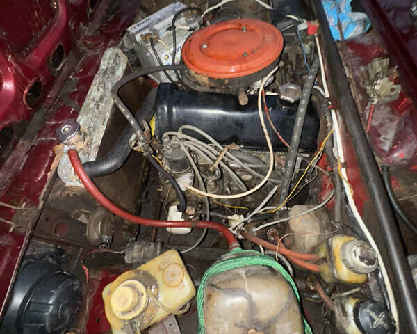 ВАЗ 2105 1983 в Решетиловке на Automoto.ua Красный ВАЗ 2105, объемом двигателя 1.3 л и пробегом 95 тыс. км за 700 $, фото 7 на Automoto.ua