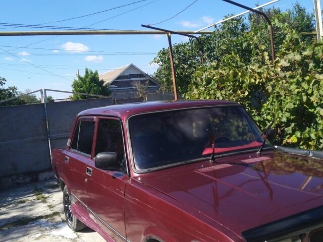 Красный ВАЗ 2105, объемом двигателя 1.3 л и пробегом 75 тыс. км за 473 $, фото 1 на Automoto.ua