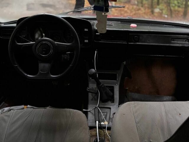 Красный ВАЗ 2105, объемом двигателя 1.3 л и пробегом 678 тыс. км за 456 $, фото 3 на Automoto.ua