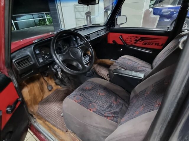 Красный ВАЗ 2105, объемом двигателя 0 л и пробегом 58 тыс. км за 849 $, фото 6 на Automoto.ua
