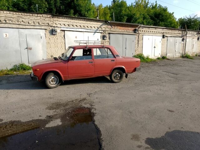 ВАЗ 2105 1984 в Сумах на Automoto.ua Красный ВАЗ 2105, объемом двигателя 1.3 л и пробегом 10 тыс. км за 358 $, фото 4 на Automoto.ua