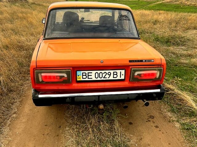 Красный ВАЗ 2105, объемом двигателя 1.2 л и пробегом 0 тыс. км за 1000 $, фото 2 на Automoto.ua