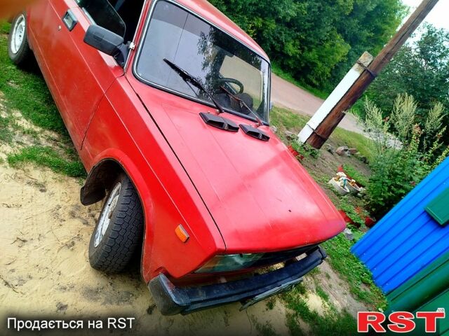 Красный ВАЗ 2105, объемом двигателя 1.3 л и пробегом 0 тыс. км за 480 $, фото 1 на Automoto.ua