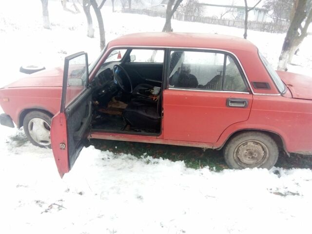 Красный ВАЗ 2105, объемом двигателя 0 л и пробегом 260 тыс. км за 287 $, фото 3 на Automoto.ua