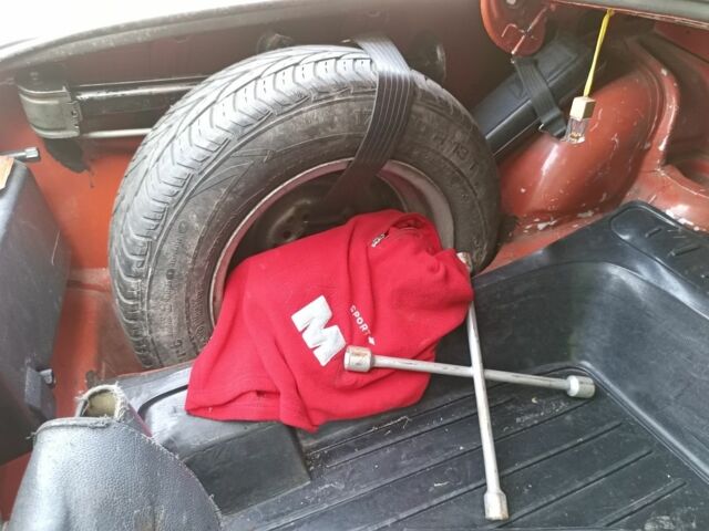 ВАЗ 2105 1984 в Ладыжин на Automoto.ua Красный ВАЗ 2105, объемом двигателя 1.3 л и пробегом 98 тыс. км за 1499 $, фото 21 на Automoto.ua