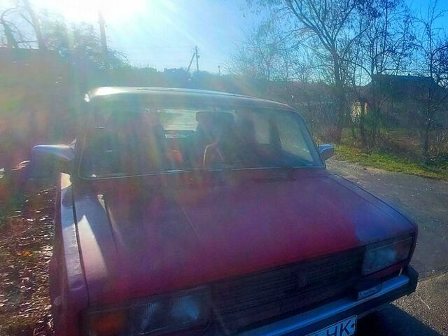 Красный ВАЗ 2105, объемом двигателя 15 л и пробегом 200 тыс. км за 790 $, фото 4 на Automoto.ua