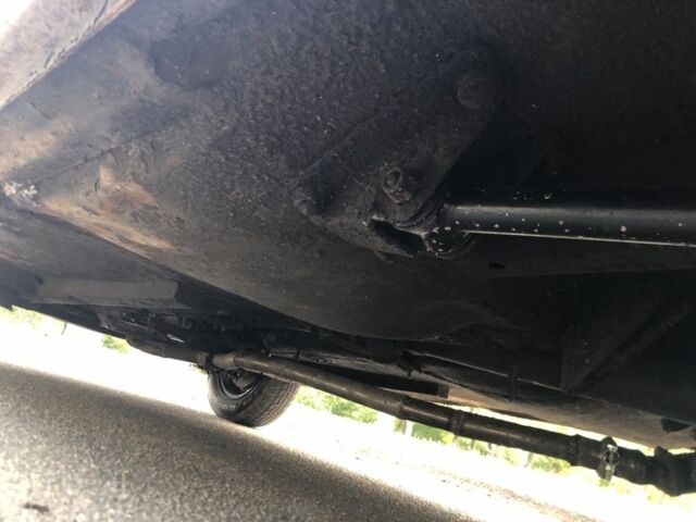 Красный ВАЗ 2105, объемом двигателя 1.3 л и пробегом 450 тыс. км за 550 $, фото 3 на Automoto.ua