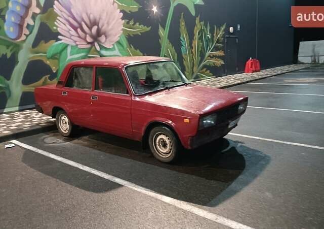 Красный ВАЗ 2105, объемом двигателя 0 л и пробегом 999 тыс. км за 800 $, фото 4 на Automoto.ua