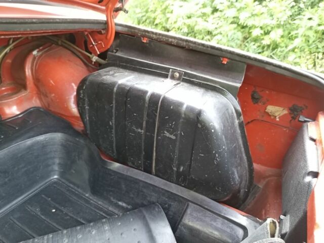 ВАЗ 2105 1984 в Ладыжин на Automoto.ua Красный ВАЗ 2105, объемом двигателя 1.3 л и пробегом 98 тыс. км за 1499 $, фото 20 на Automoto.ua