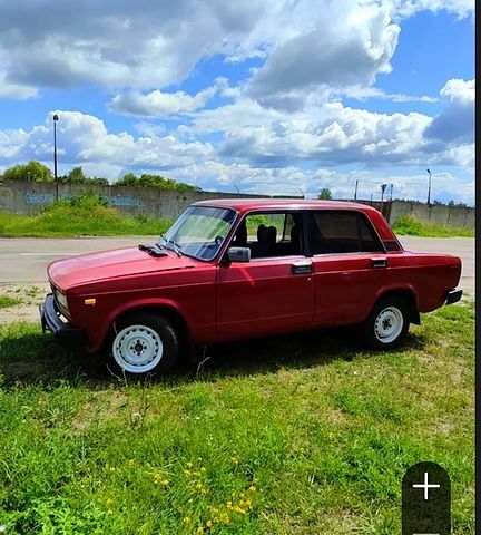 Красный ВАЗ 2105, объемом двигателя 1.3 л и пробегом 0 тыс. км за 480 $, фото 5 на Automoto.ua