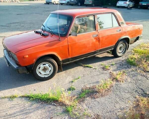 Красный ВАЗ 2105, объемом двигателя 1.3 л и пробегом 220 тыс. км за 650 $, фото 4 на Automoto.ua