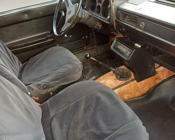 Красный ВАЗ 2105, объемом двигателя 1.29 л и пробегом 203 тыс. км за 700 $, фото 3 на Automoto.ua