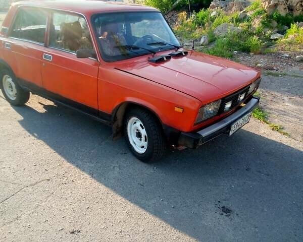 Красный ВАЗ 2105, объемом двигателя 1.3 л и пробегом 220 тыс. км за 650 $, фото 2 на Automoto.ua