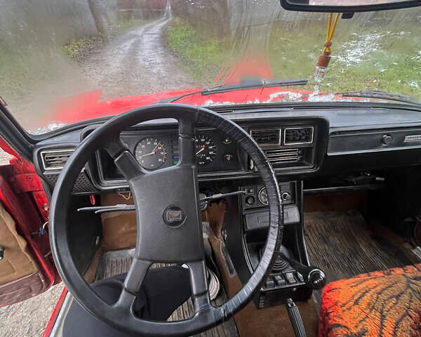 Красный ВАЗ 2105, объемом двигателя 1.5 л и пробегом 100 тыс. км за 600 $, фото 10 на Automoto.ua