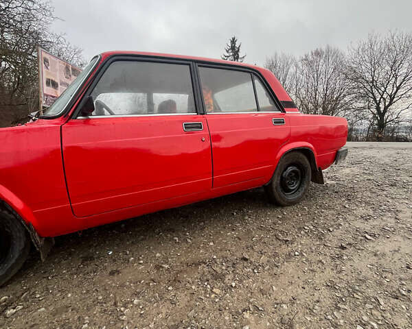 Красный ВАЗ 2105, объемом двигателя 1.5 л и пробегом 100 тыс. км за 600 $, фото 7 на Automoto.ua
