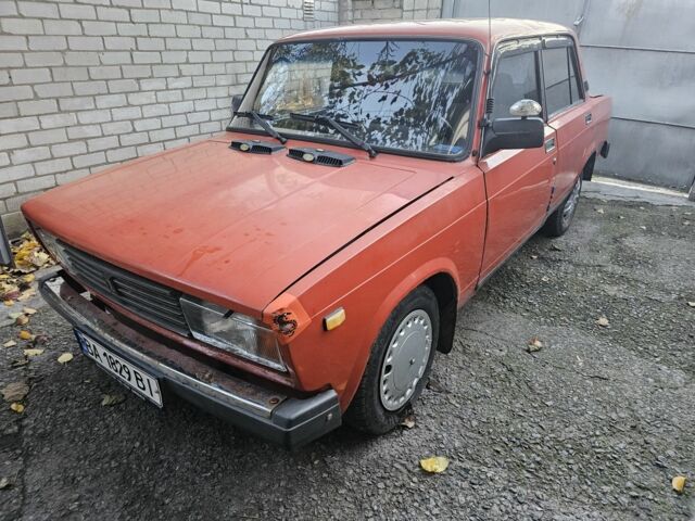 Красный ВАЗ 2105, объемом двигателя 1.6 л и пробегом 70 тыс. км за 476 $, фото 1 на Automoto.ua