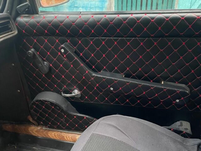 Красный ВАЗ 2105, объемом двигателя 1.5 л и пробегом 275 тыс. км за 1000 $, фото 8 на Automoto.ua