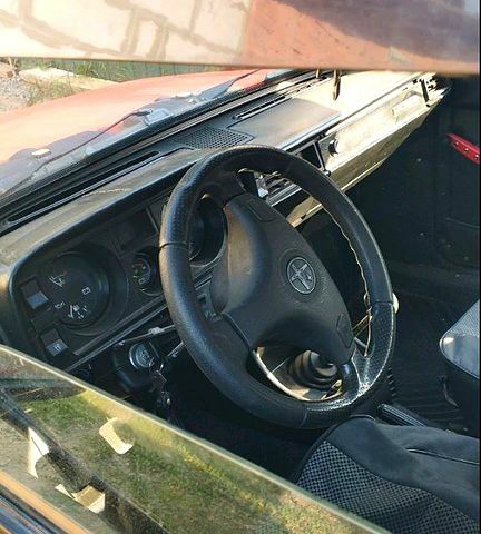 Красный ВАЗ 2105, объемом двигателя 1.3 л и пробегом 0 тыс. км за 520 $, фото 8 на Automoto.ua