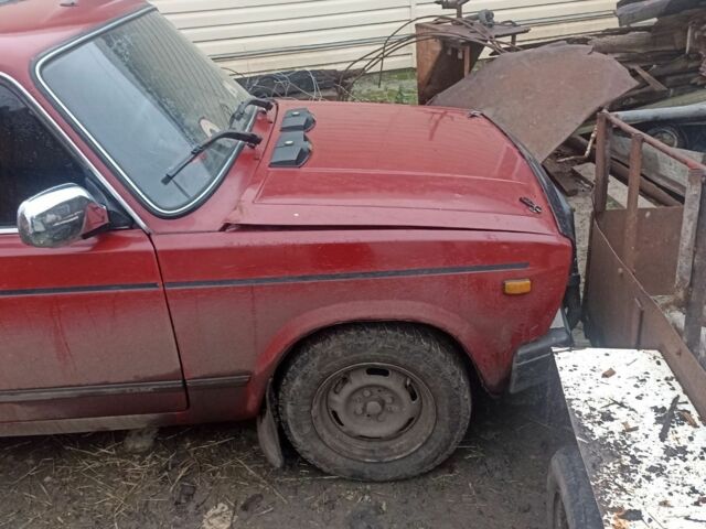 Красный ВАЗ 2105, объемом двигателя 0 л и пробегом 100 тыс. км за 899 $, фото 4 на Automoto.ua