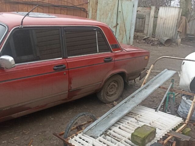 Красный ВАЗ 2105, объемом двигателя 0 л и пробегом 100 тыс. км за 899 $, фото 5 на Automoto.ua