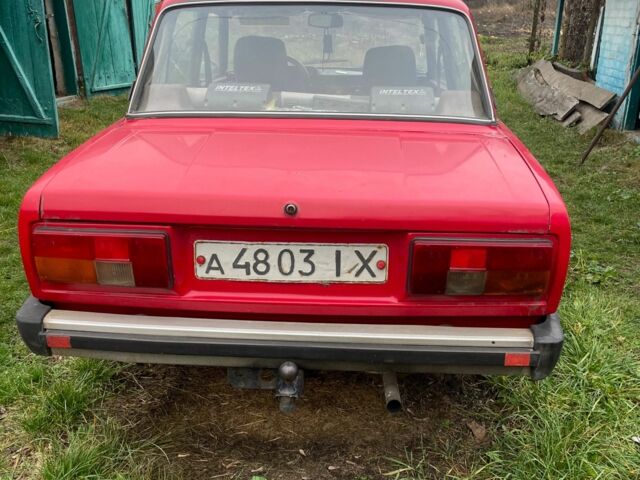 Красный ВАЗ 2105, объемом двигателя 1.5 л и пробегом 275 тыс. км за 1000 $, фото 1 на Automoto.ua