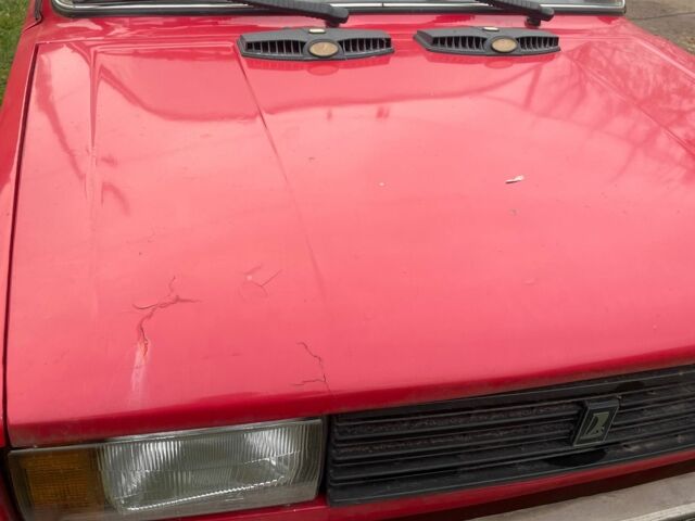 Красный ВАЗ 2105, объемом двигателя 1.5 л и пробегом 275 тыс. км за 1000 $, фото 2 на Automoto.ua