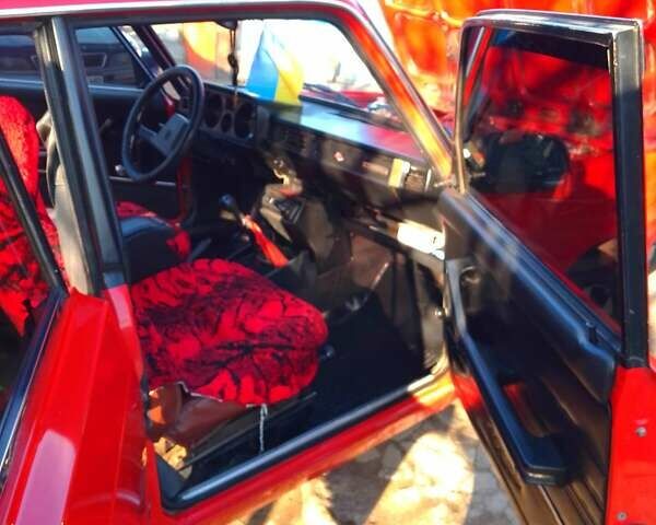 Красный ВАЗ 2105, объемом двигателя 1.3 л и пробегом 55 тыс. км за 1500 $, фото 10 на Automoto.ua